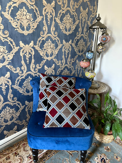 Checker Pattern Velvet Cushion Cover Maroon